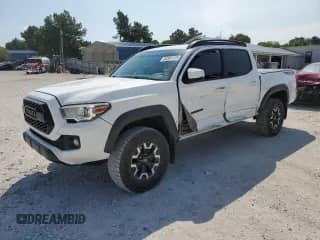 2016 Toyota Tacoma SR z VIN 5TFCZ5AN0GX037951, wystawiony jako Copart lot #80361175 z przebiegiem 129 530 mil mil oraz Szkoda całkowita • Salvage title. Historia ofert i sprzedaży dostępna na DreamBid. Obrazek 1.