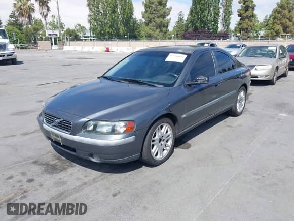 2004 Volvo S60 с VIN YV1RS59V942317275, выставлен на аукционе IAAI как лот 42706842 с пробегом 191 688 миль миль и . История ставок и продаж доступна на DreamBid. Изображение 6.