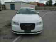 2018 Chrysler 300 Limited с VIN 2C3CCAEG8JH324413, выставлен на аукционе Copart как лот 63115245 с пробегом 98 537 миль миль и Списание • Salvage title. История ставок и продаж доступна на DreamBid. Изображение 13.