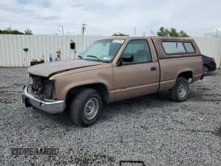 1994 Chevrolet Silverado 1500 z VIN 1GCDC14Z1RZ245258, wystawiony jako Copart lot #63572245 z przebiegiem 143 543 mil mil oraz Szkoda całkowita • Salvage title. Historia ofert i sprzedaży dostępna na DreamBid. Obrazek 1.