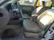 2002 Hyundai Sonata GLS z VIN KMHWF35HX2A591620, wystawiony jako Copart lot #61390125 z przebiegiem 172 396 mil mil oraz Szkoda całkowita • Salvage title. Historia ofert i sprzedaży dostępna na DreamBid. Obrazek 7.
