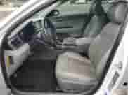 2016 Kia Optima EX с VIN 5XXGU4L37GG010498, выставлен на аукционе Copart как лот 81888195 с пробегом 71 636 миль миль и Списание • Salvage title. История ставок и продаж доступна на DreamBid. Изображение 7.