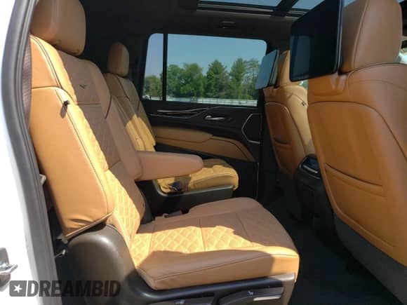 2021 Cadillac Escalade ESV Premium Luxury с VIN 1GYS4LKL9MR262858, выставлен на аукционе Copart как лот 58700785 с пробегом 115 470 миль миль и Списание • Salvage title. История ставок и продаж доступна на DreamBid. Изображение 11.