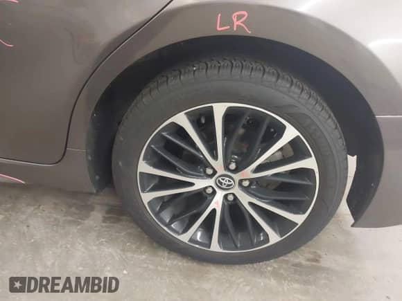 2020 Toyota Camry SE with VIN 4T1G11AKXLU940347, listed as a IAAI auction lot 43140231 with 113,836 mi miles and . Bid and sale history available at DreamBid. Image 12.