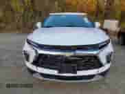 2025 Chevrolet Blazer LT with VIN 3GNKBCR48SS204025, listed as a Copart auction lot 90033275 with 8,776 mi miles and Salvage title. Bid and sale history available at DreamBid. Image 5.