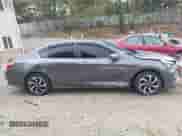 2017 Honda Accord EX-L z VIN 1HGCR2F83HA029866, wystawiony jako IAAI lot #43153402 z przebiegiem 68 757 mil mil oraz . Historia ofert i sprzedaży dostępna na DreamBid. Obrazek 13.