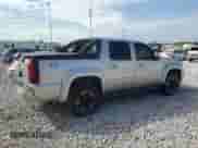 2010 Chevrolet Avalanche LT z VIN 3GNVKFE04AG134199, wystawiony jako Copart lot #53781355 z przebiegiem 245 234 mil mil oraz Szkoda całkowita • Salvage title. Historia ofert i sprzedaży dostępna na DreamBid. Obrazek 3.