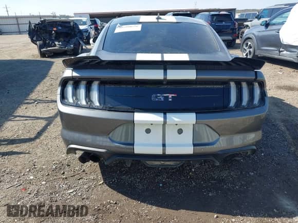 2021 Ford Mustang GT с VIN 1FA6P8CF2M5118909, выставлен на аукционе IAAI как лот 40580656 с пробегом 46 924 миль миль и . История ставок и продаж доступна на DreamBid. Изображение 17.