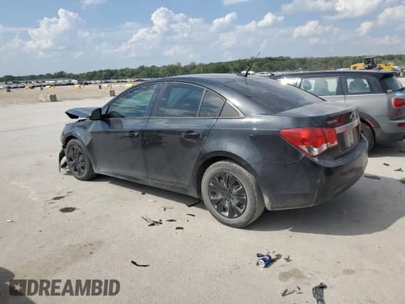 2013 Chevrolet Cruze LS z VIN 1G1PA5SHXD7250122, wystawiony jako Copart lot #80866665 z przebiegiem 214 478 mil mil oraz Szkoda całkowita • Salvage title. Historia ofert i sprzedaży dostępna na DreamBid. Obrazek 2.