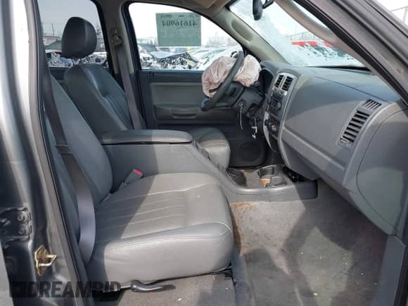 2005 Dodge Dakota с VIN 1D7HE58K75S130091, выставлен на аукционе IAAI как лот 41616904 с пробегом 157 452 миль миль и . История ставок и продаж доступна на DreamBid. Изображение 5.
