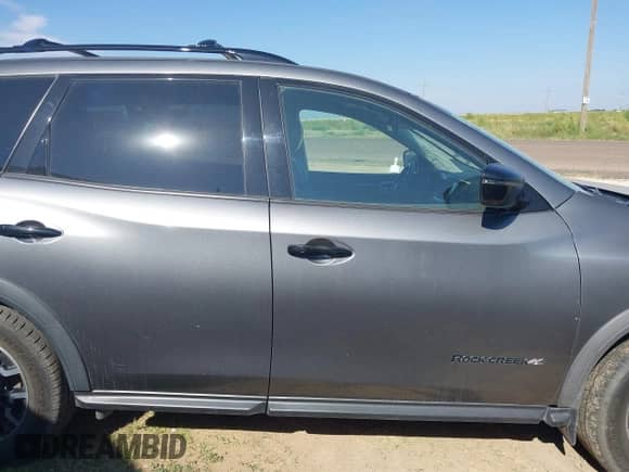 2019 Nissan Pathfinder SV with VIN 5N1DR2MN3KC653380, listed as a IAAI auction lot 43163496 with 104,041 mi miles and . Bid and sale history available at DreamBid. Image 13.
