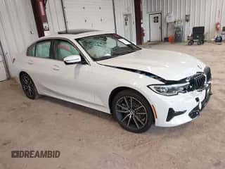 2021 BMW 3 Series 330i xDrive с VIN 3MW5R7J08M8B81988, выставлен на аукционе IAAI как лот 42553148 с пробегом 24 818 миль миль и . История ставок и продаж доступна на DreamBid. Изображение 1.