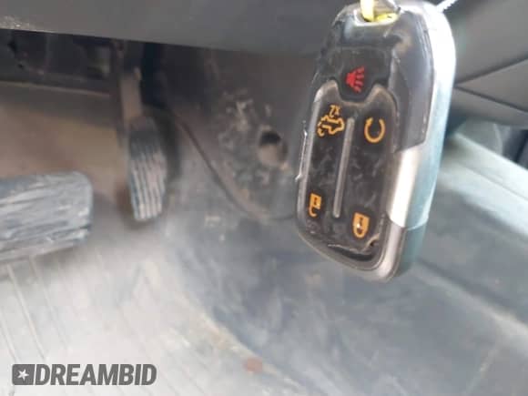 2021 Chevrolet Silverado 1500 LT with VIN 3GCUYDED1MG123000, listed as a IAAI auction lot 43157785 with 100,269 mi miles and . Bid and sale history available at DreamBid. Image 11.