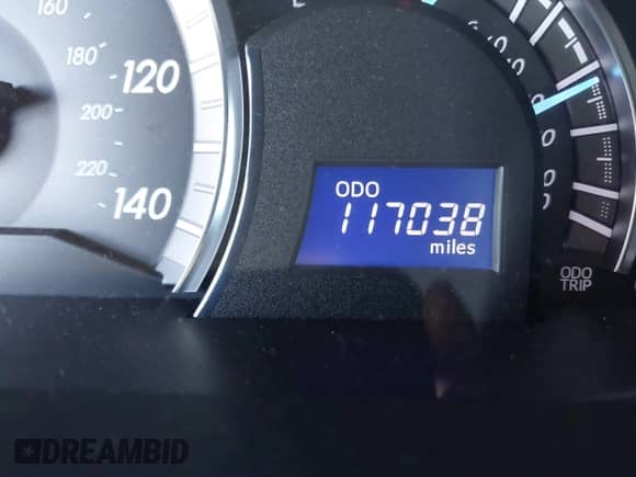 2013 Toyota Camry SE z VIN 4T1BF1FK3DU671114, wystawiony jako IAAI lot #43353476 z przebiegiem 117 038 mil mil oraz . Historia ofert i sprzedaży dostępna na DreamBid. Obrazek 15.