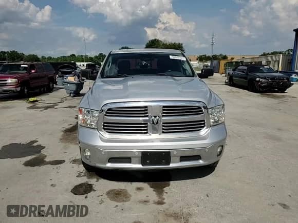2019 Ram 1500 SLT with VIN 1C6RR7TT3KS566261, listed as a Copart auction lot 59972425 with 110,801 mi miles and Non repairable. Bid and sale history available at DreamBid. Image 13.