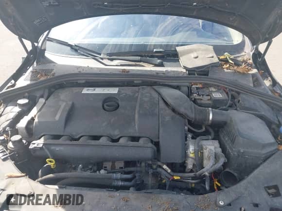 2012 Volvo S60 T6 с VIN YV1902FH8C2103783, выставлен на аукционе IAAI как лот 43109988 с пробегом 177 042 миль миль и . История ставок и продаж доступна на DreamBid. Изображение 10.