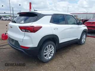 2021 Chevrolet TrailBlazer LS z VIN KL79MMS25MB072319, wystawiony jako IAAI lot #43204896 z przebiegiem 78 720 mil mil oraz . Historia ofert i sprzedaży dostępna na DreamBid. Obrazek 4.