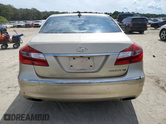 2012 Hyundai Genesis 4.6L с VIN KMHGC4DF5CU177826, выставлен на аукционе Copart как лот 70682345 с пробегом 200 165 миль миль и На запчасти • Non repairable. История ставок и продаж доступна на DreamBid. Изображение 6.