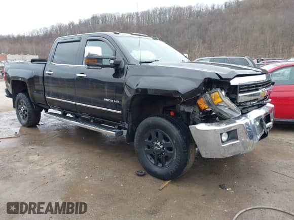 2015 Chevrolet Silverado 2500HD LTZ с VIN 1GC1KWEG7FF654250, выставлен на аукционе IAAI как лот 41505883 с пробегом 130 180 миль миль и . История ставок и продаж доступна на DreamBid. Изображение 1.
