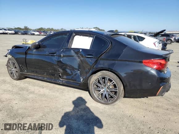 2018 BMW 5 Series 540i с VIN WBAJE5C54JWA95784, выставлен на аукционе Copart как лот 85527875 с пробегом 84 882 миль миль и Списание • Salvage title. История ставок и продаж доступна на DreamBid. Изображение 2.