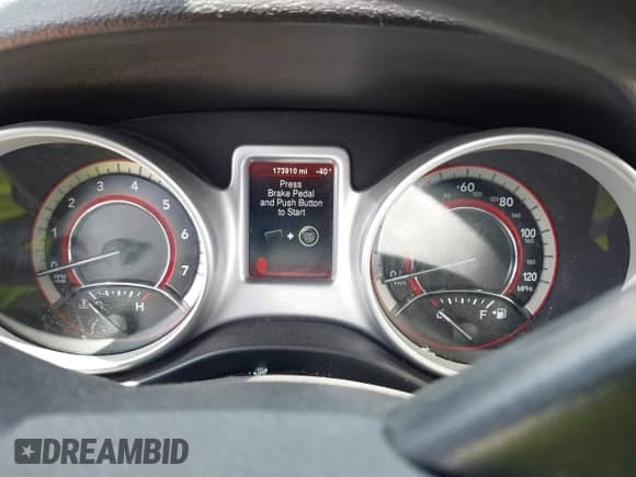 2014 Dodge Journey American Value with VIN 3C4PDCAB5ET152564, listed as a IAAI auction lot 42864372 with 173,910 mi miles and . Bid and sale history available at DreamBid. Image 7.