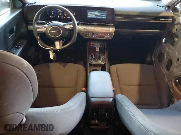 2024 Hyundai Kona SEL с VIN KM8HBCAB5RU054510, выставлен на аукционе Copart как лот 73997804 с пробегом 5 265 миль миль и Списание • Salvage title. История ставок и продаж доступна на DreamBid. Изображение 8.