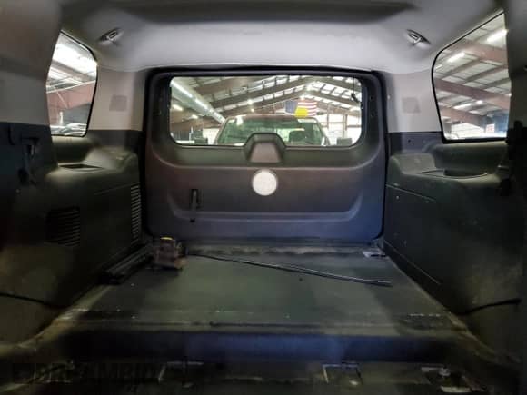 2012 Chevrolet Tahoe Commercial с VIN 1GNLC2E0XCR323147, выставлен на аукционе Copart как лот 87489195 с пробегом 204 036 миль миль и Чистый • Clean title. История ставок и продаж доступна на DreamBid. Изображение 10.