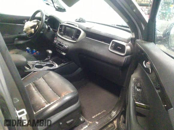 2019 Kia Sorento EX with VIN 5XYPHDA53KG504466, listed as a IAAI auction lot 34634137 with 69,450 mi miles and . Bid and sale history available at DreamBid. Image 5.