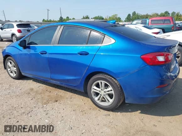 2018 Chevrolet Cruze LT с VIN 1G1BE5SMXJ7126195, выставлен на аукционе IAAI как лот 43256232 с пробегом 129 599 миль миль и . История ставок и продаж доступна на DreamBid. Изображение 3.