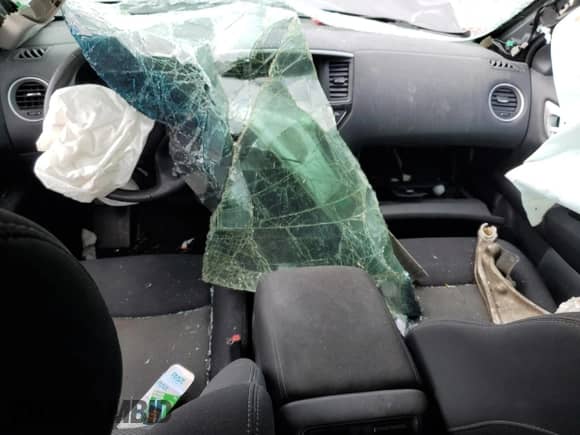 2017 Nissan Pathfinder S with VIN 5N1DR2MN9HC613720, listed as a Copart auction lot 81272735 with 105,049 mi miles and Salvage title. Bid and sale history available at DreamBid. Image 8.