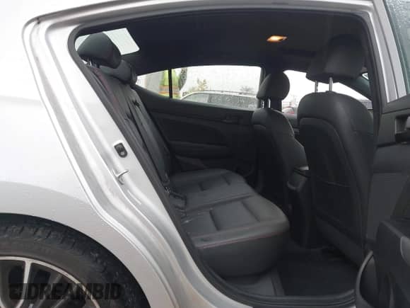 2018 Hyundai Elantra Sport с VIN KMHD04LB1JU544745, выставлен на аукционе IAAI как лот 43466010 с пробегом 219 561 миль миль и . История ставок и продаж доступна на DreamBid. Изображение 8.