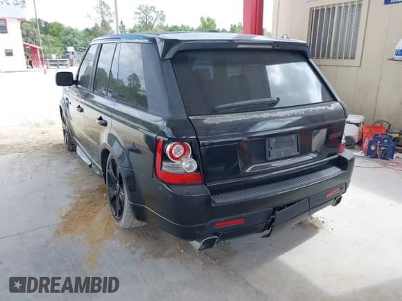 2013 Land Rover Range Rover Sport SC с VIN SALSH2E40DA799828, выставлен на аукционе IAAI как лот 42146561 с пробегом 163 740 миль миль и . История ставок и продаж доступна на DreamBid. Изображение 3.