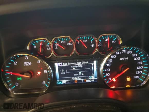 2015 Chevrolet Silverado 1500 High Country z VIN 3GCUKTEC9FG118679, wystawiony jako Copart lot #87467685 z przebiegiem 70 846 mil mil oraz Szkoda całkowita • Salvage title. Historia ofert i sprzedaży dostępna na DreamBid. Obrazek 9.