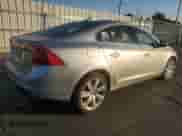 2011 Volvo S60 с VIN YV1902FH2B2013429, выставлен на аукционе Copart как лот 65014925 с пробегом 85 459 миль миль и Чистый • Clean title. История ставок и продаж доступна на DreamBid. Изображение 3.