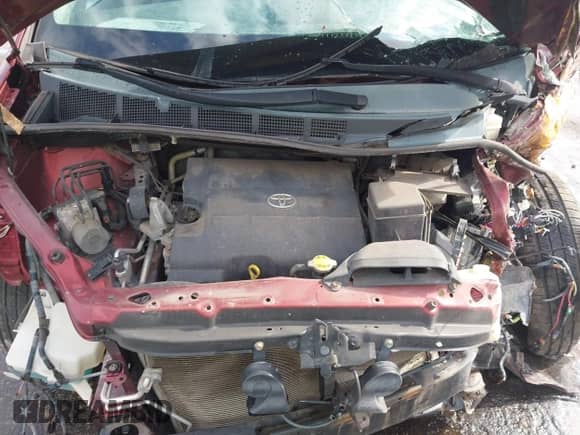 2013 Toyota Sienna XLE with VIN 5TDDK3DC0DS052412, listed as a IAAI auction lot 41850630 with Not provided miles and . Bid and sale history available at DreamBid. Image 10.