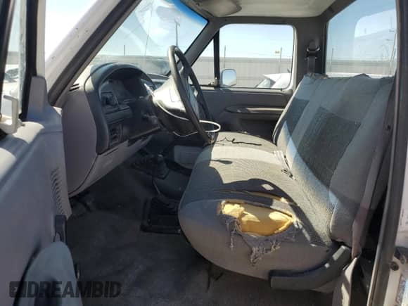 1996 Ford F-150 с VIN 1FTEF14Y0TLA06989, выставлен на аукционе Copart как лот 55242585 с пробегом Не указан миль и Списание • Salvage title. История ставок и продаж доступна на DreamBid. Изображение 7.
