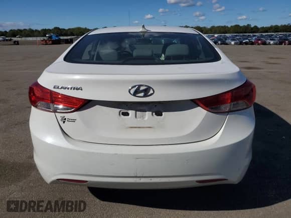 2013 Hyundai Elantra GLS с VIN 5NPDH4AE3DH426964, выставлен на аукционе Copart как лот 85818935 с пробегом 177 111 миль миль и Списание • Salvage title. История ставок и продаж доступна на DreamBid. Изображение 6.