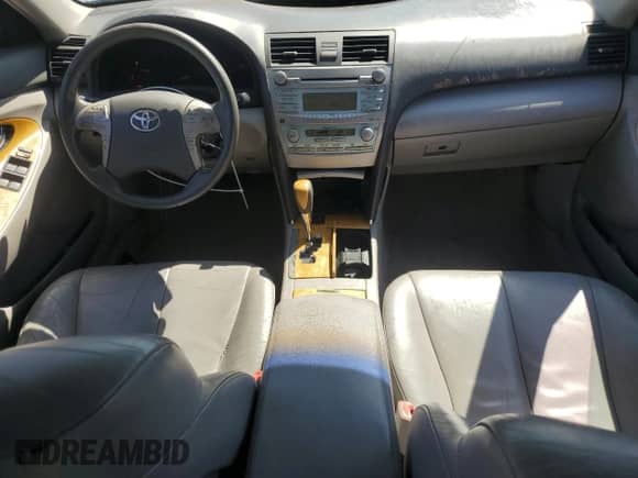 2007 Toyota Camry CE z VIN 4T1BE46K77U044845, wystawiony jako Copart lot #80031745 z przebiegiem 184 820 mil mil oraz Szkoda całkowita • Salvage title. Historia ofert i sprzedaży dostępna na DreamBid. Obrazek 8.