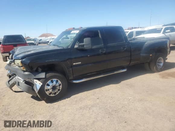 2004 Chevrolet Silverado 3500 с VIN 1GCJC33UX4F148820, выставлен на аукционе Copart как лот 62962265 с пробегом Не указан миль и Списание • Salvage title. История ставок и продаж доступна на DreamBid. Изображение 1.
