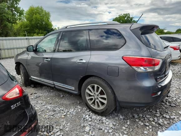 2016 Nissan Pathfinder SL с VIN 5N1AR2MN6GC666117, выставлен на аукционе Copart как лот 63277215 с пробегом 158 341 миль миль и Списание • Salvage title. История ставок и продаж доступна на DreamBid. Изображение 2.