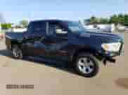2021 Ram 1500 Big Horn z VIN 1C6RRFFG9MN596052, wystawiony jako Copart lot #66154605 z przebiegiem 47 288 mil mil oraz Szkoda całkowita • Salvage title. Historia ofert i sprzedaży dostępna na DreamBid. Obrazek 4.
