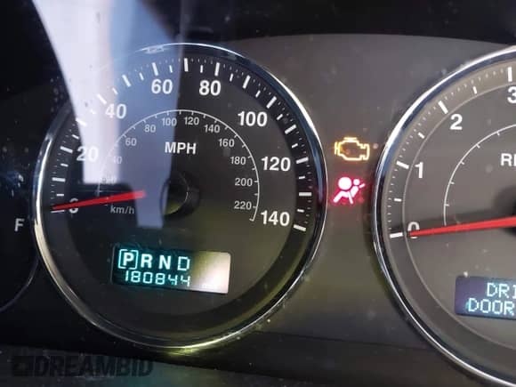2007 Jeep Commander Limited с VIN 1J8HG58P57C621538, выставлен на аукционе IAAI как лот 41433752 с пробегом 180 844 миль миль и . История ставок и продаж доступна на DreamBid. Изображение 7.
