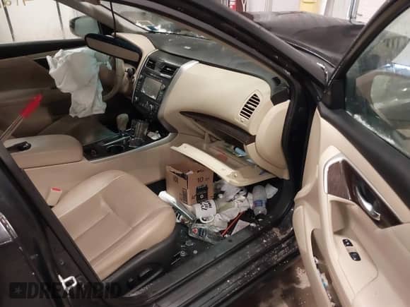 2015 Nissan Altima S z VIN 1N4AL3APXFC433590, wystawiony jako IAAI lot #41613470 z przebiegiem 62 395 mil mil oraz . Historia ofert i sprzedaży dostępna na DreamBid. Obrazek 5.