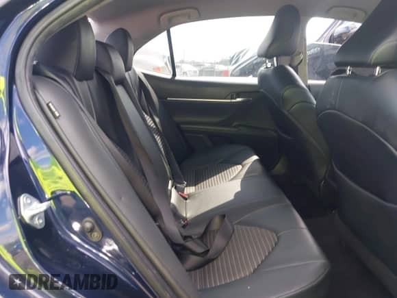 2021 Toyota Camry SE Nightshade z VIN 4T1G11AKXMU519763, wystawiony jako IAAI lot #43319480 z przebiegiem 97 862 mil mil oraz . Historia ofert i sprzedaży dostępna na DreamBid. Obrazek 8.