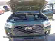2021 Toyota Tacoma SR5 z VIN 3TMDZ5BN8MM114649, wystawiony jako IAAI lot #43493615 z przebiegiem 63 288 mil mil oraz . Historia ofert i sprzedaży dostępna na DreamBid. Obrazek 10.