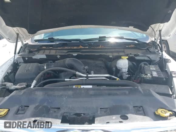 2019 Ram 1500 Tradesman z VIN 3C6JR6DT5KG506026, wystawiony jako IAAI lot #42507413 z przebiegiem 105 149 mil mil oraz . Historia ofert i sprzedaży dostępna na DreamBid. Obrazek 10.