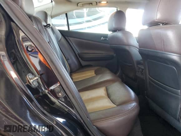 2014 Nissan Maxima SV z VIN 1N4AA5AP7EC466272, wystawiony jako Copart lot #81804875 z przebiegiem 229 593 mil mil oraz Czysty tytuł • Clean title. Historia ofert i sprzedaży dostępna na DreamBid. Obrazek 10.