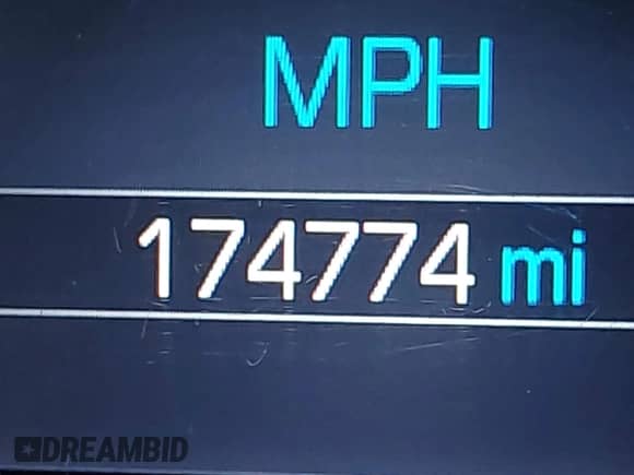 2014 Chevrolet Impala LT z VIN 2G1115SL7E9110698, wystawiony jako IAAI lot #43351257 z przebiegiem 174 774 mil mil oraz . Historia ofert i sprzedaży dostępna na DreamBid. Obrazek 15.