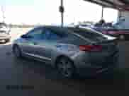 2018 Hyundai Elantra Value Edition z VIN 5NPD84LF3JH324002, wystawiony jako IAAI lot #43056709 z przebiegiem 88 306 mil mil oraz . Historia ofert i sprzedaży dostępna na DreamBid. Obrazek 3.