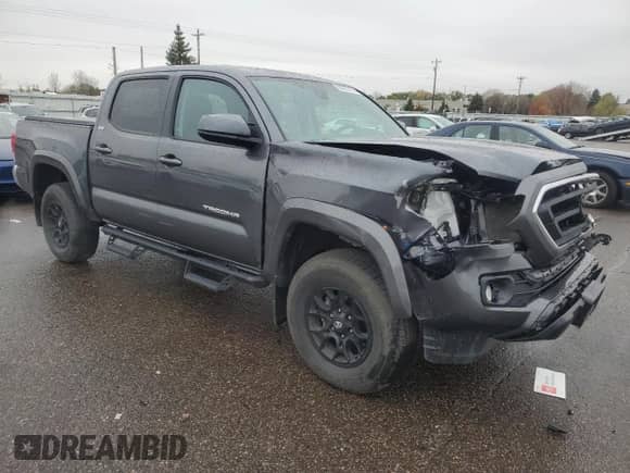 2022 Toyota Tacoma SR5 с VIN 3TMCZ5AN5NM488103, выставлен на аукционе Copart как лот 90063915 с пробегом 21 362 миль миль и Списание • Salvage title. История ставок и продаж доступна на DreamBid. Изображение 4.
